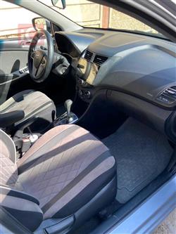 هیۆندای ئەکسنت هاچباک